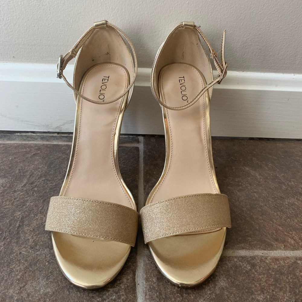 Sparkly Gold Heels ✨